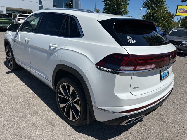 2025 Volkswagen Atlas Cross Sport SEL Premium R-Line photo 3