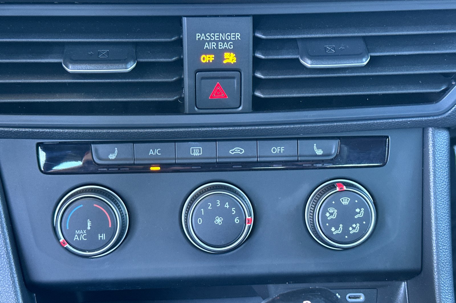 2024 Volkswagen Jetta 1.5T Sport photo 18