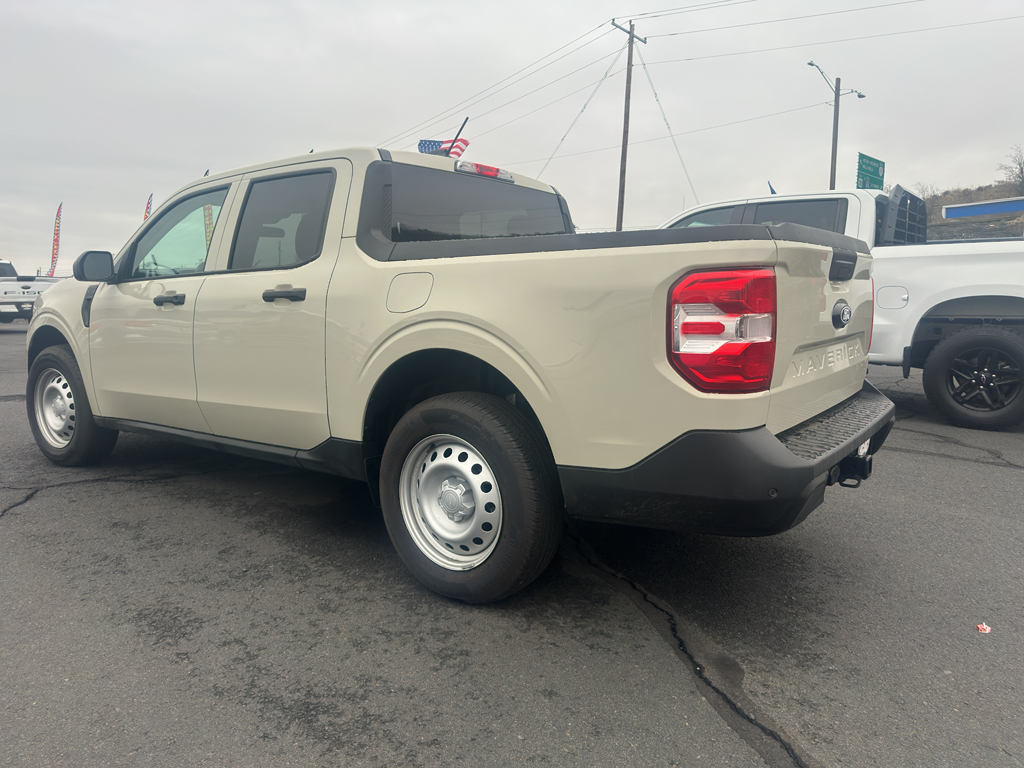 2025 Ford Maverick XL photo 2