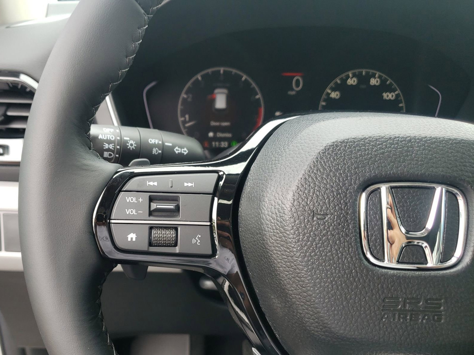 2025 Honda Pilot Touring photo 28