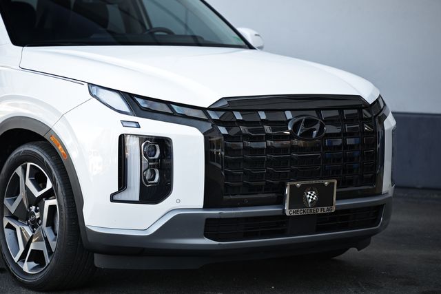 2024 Hyundai Palisade Limited photo 2