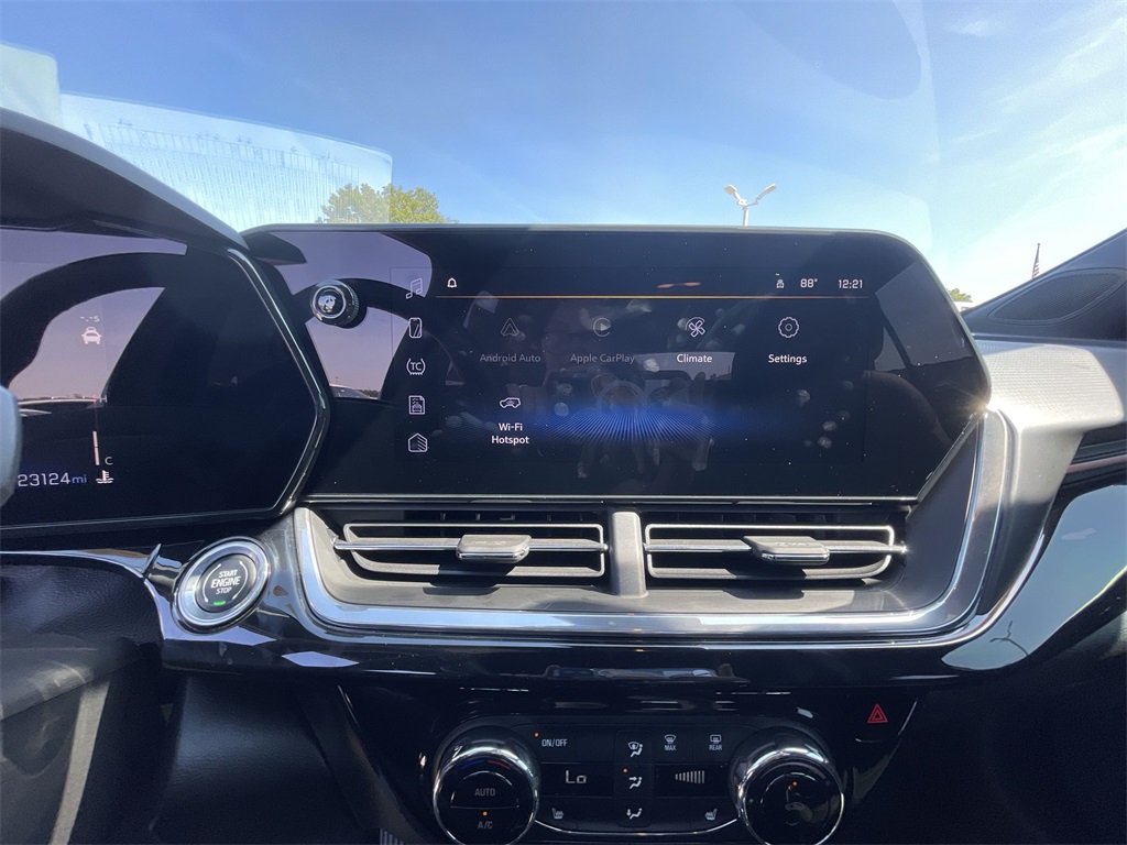 2024 Chevrolet Trax photo 8