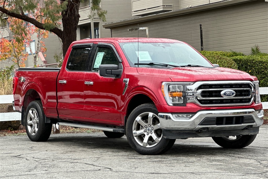 2022 Ford F-150 XLT photo 2