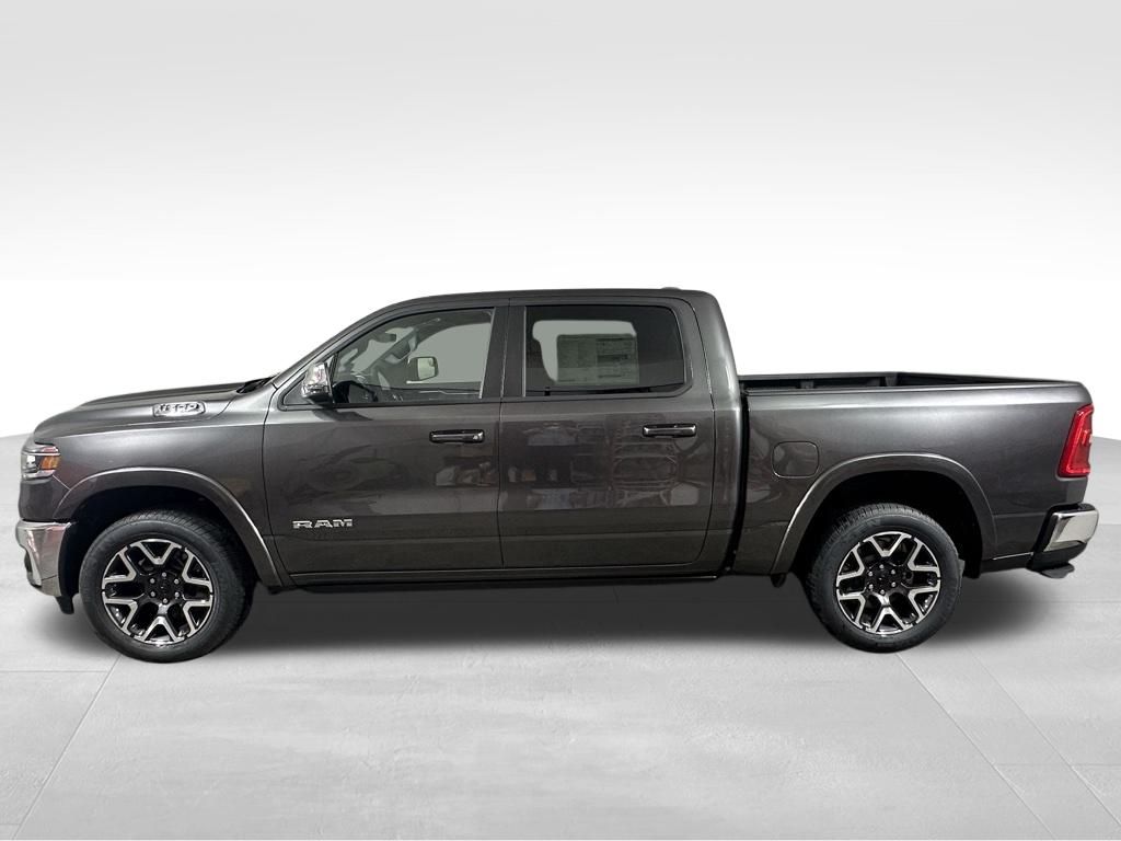 2025 Ram 1500 Laramie photo 3