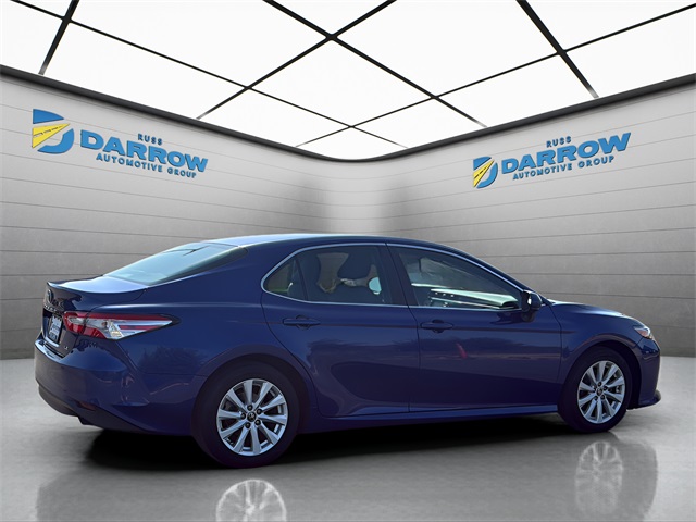 2018 Toyota Camry LE photo 5