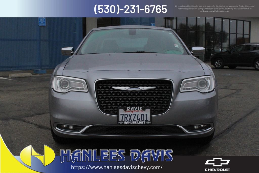 2016 Chrysler 300 photo 4