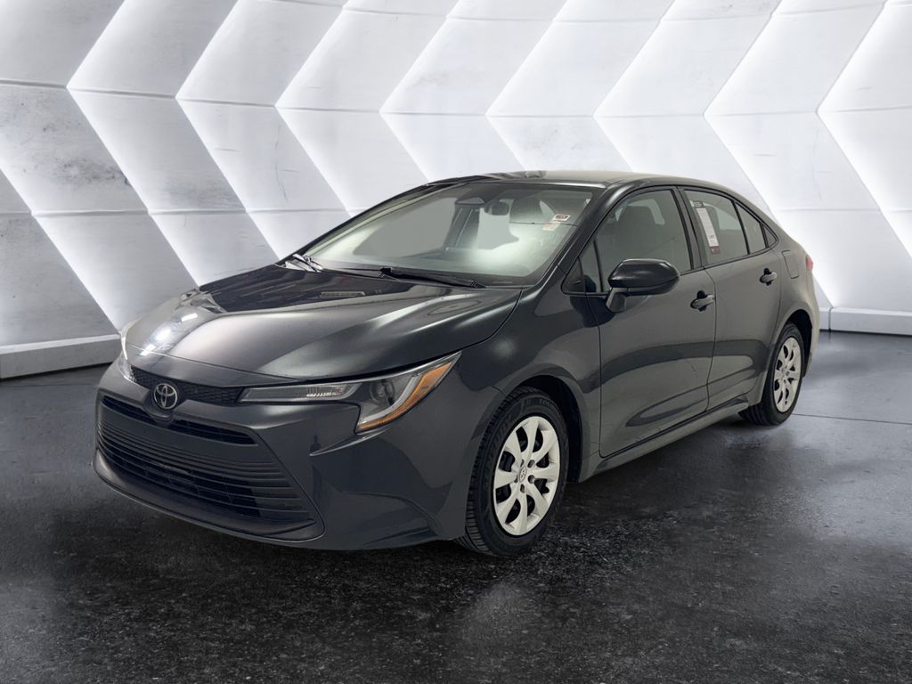 2023 Toyota Corolla LE photo 3