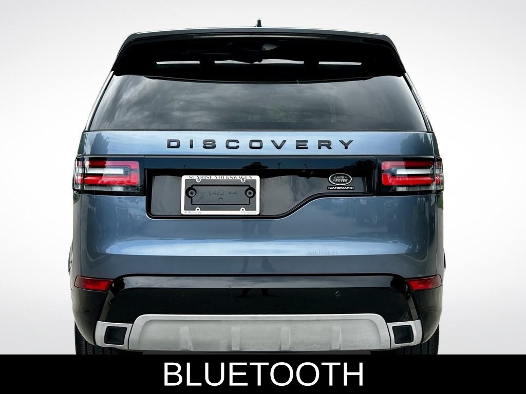 2020 Land Rover Discovery Landmark photo 4