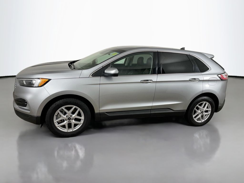 2023 Ford Edge SEL photo 4