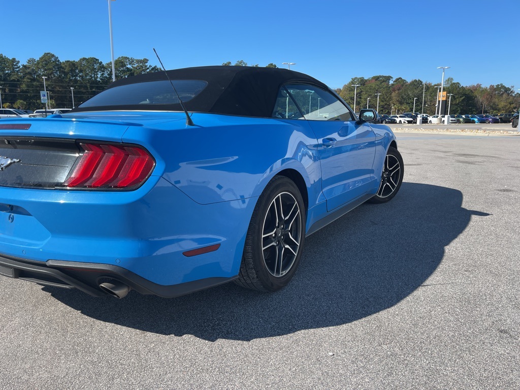2022 Ford Mustang EcoBoost Premium photo 3