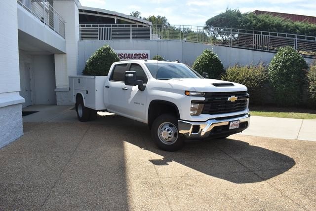 2025 Chevrolet Silverado 3500HD Work Truck's photo