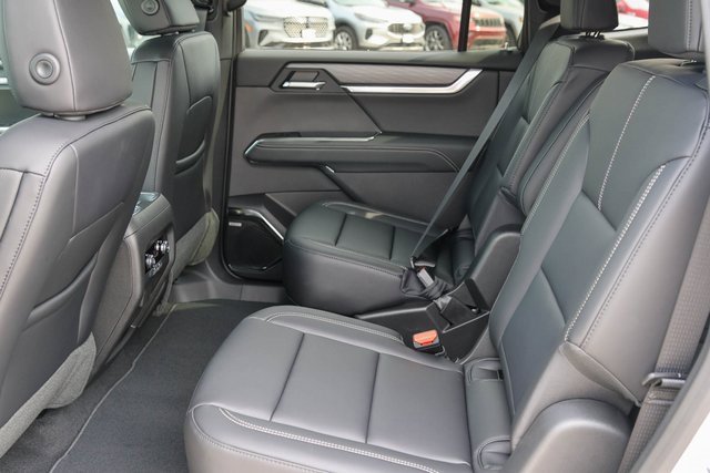 2026 Gmc Acadia Elevation photo 3