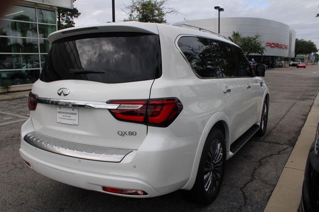 2019 Infiniti QX80 Luxe photo 4