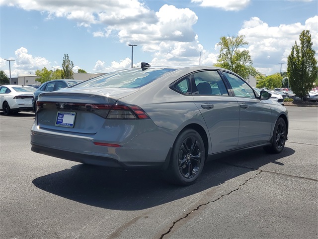 2025 Honda Accord SE photo 2