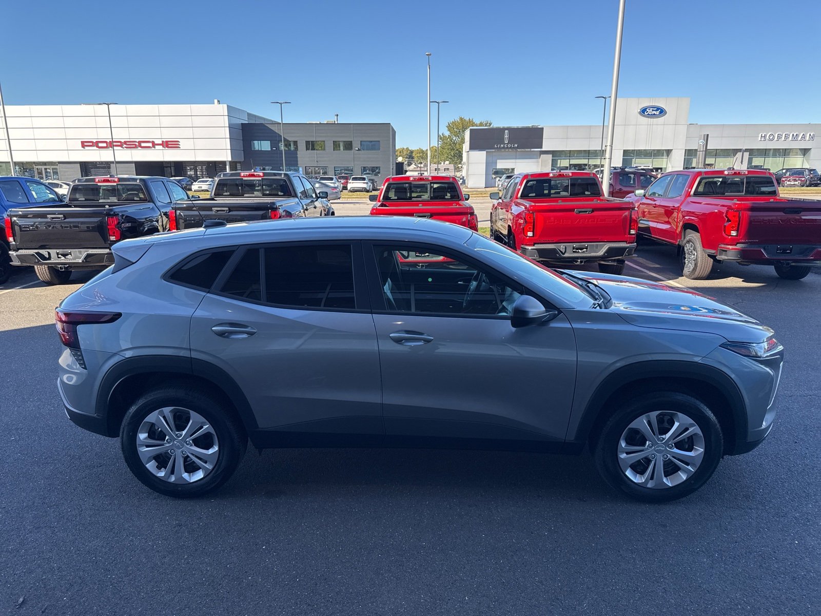 2026 Chevrolet Trax LS photo 4