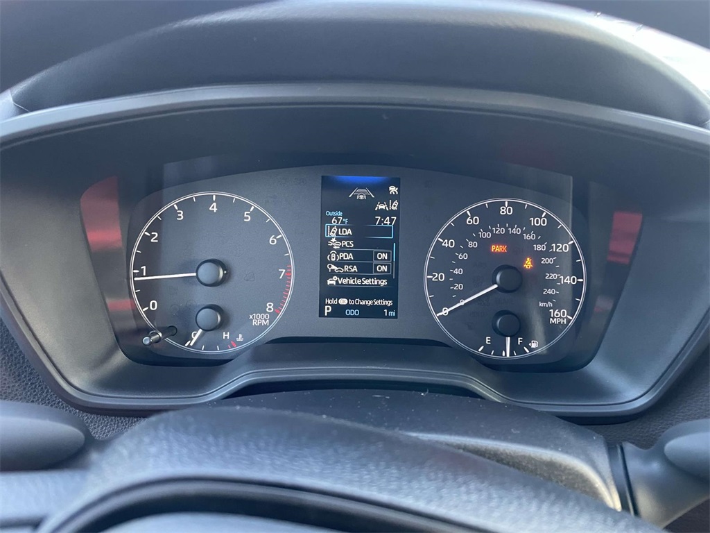 2025 Toyota Corolla LE photo 25