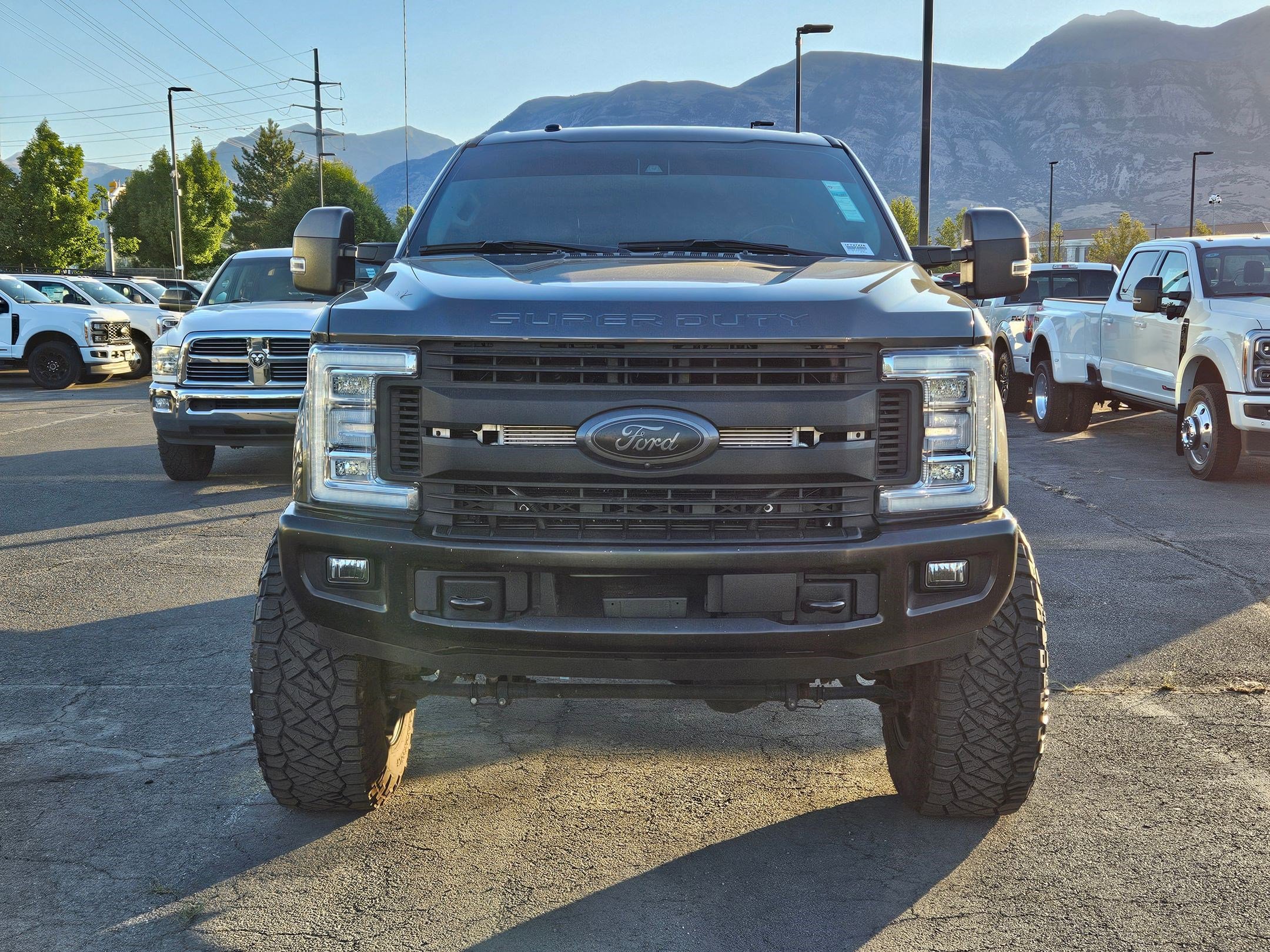 2017 Ford F-350 Lariat photo 8