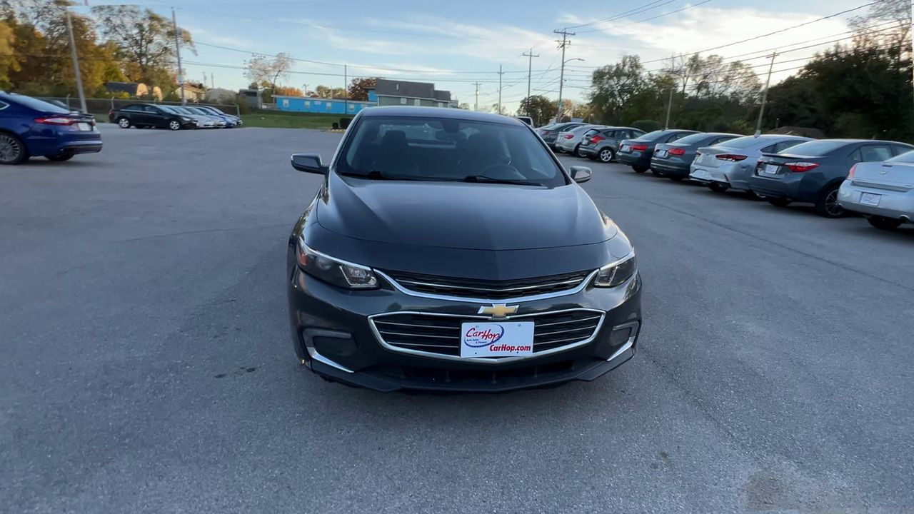 2016 Chevrolet Malibu 1LT photo 2