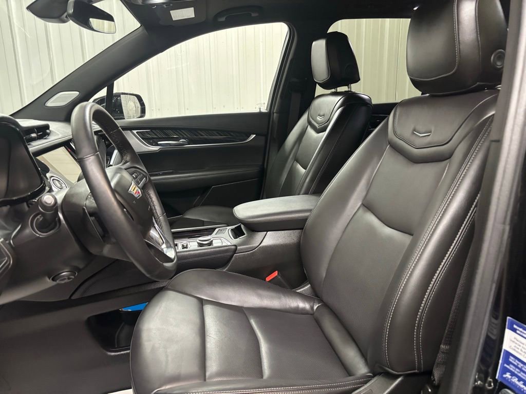 2025 Cadillac XT6 Premium Luxury photo 5