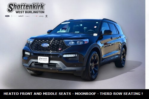 2023 Ford Explorer ST's photo