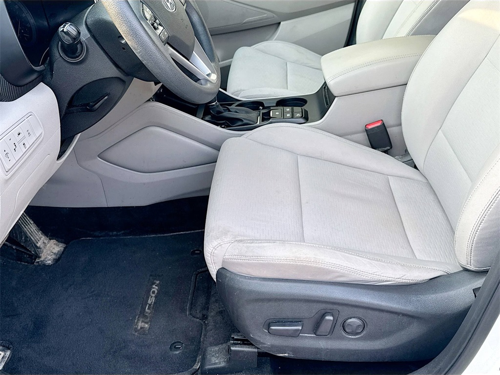 2020 Hyundai Tucson Value photo 17