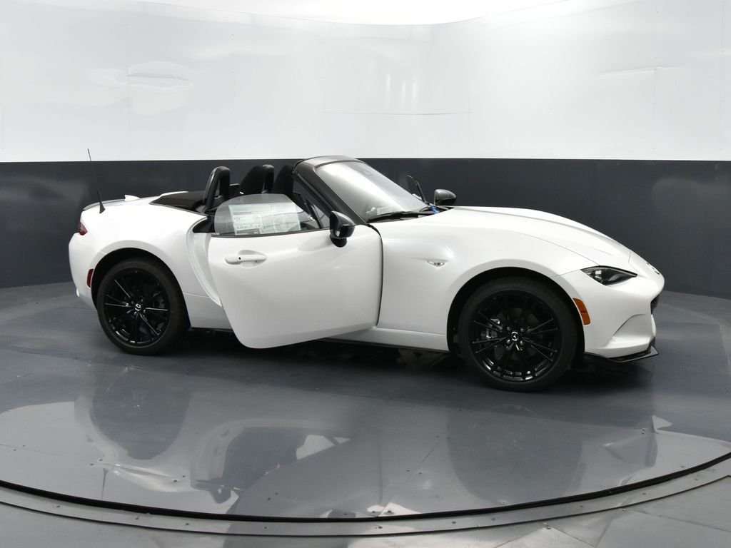2025 Mazda MX-5 Miata Miata photo 32