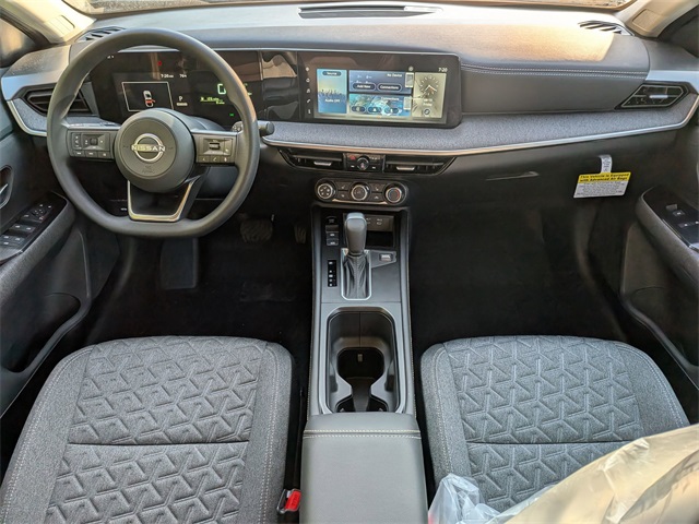 2025 Nissan Kicks SV photo 16