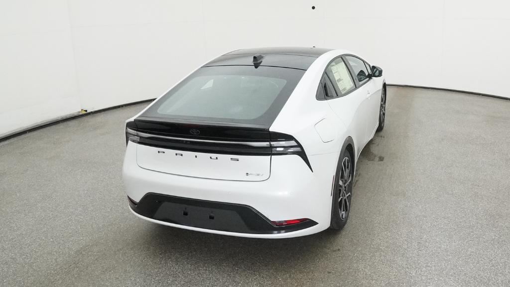2026 Toyota Prius Plug-in Hybrid XSE Premium photo 19
