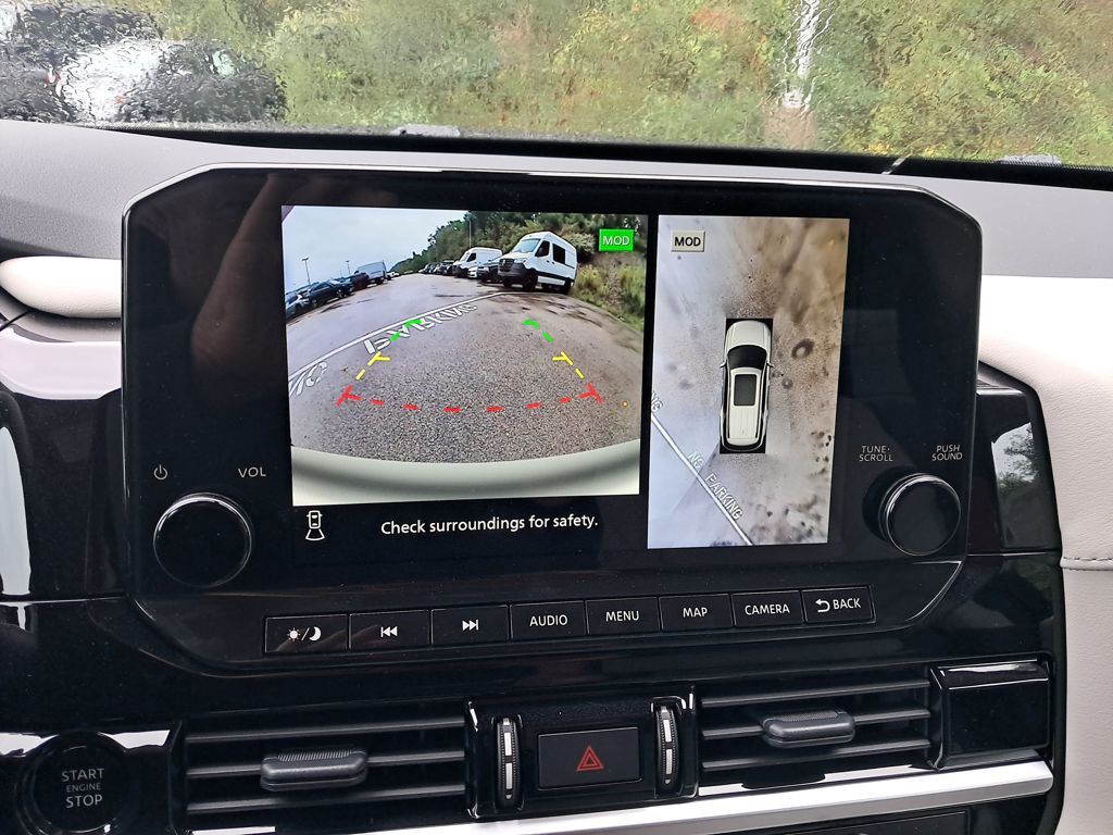 2025 Nissan Pathfinder SL photo 20