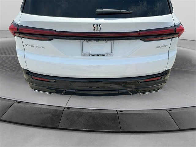 2025 Buick Enclave Sport Touring photo 8