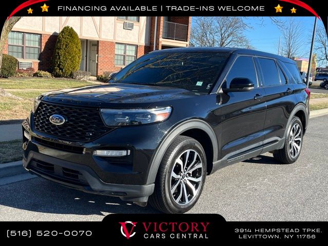 2021 Ford Explorer ST's photo