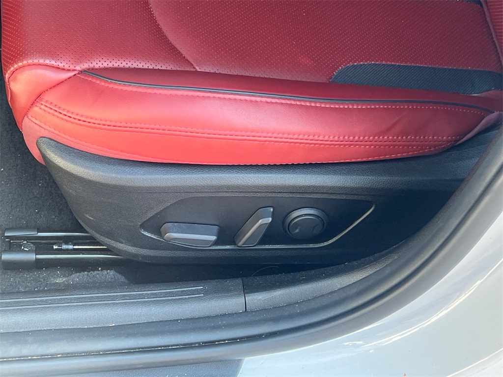 2023 Kia K5 GT-Line photo 9