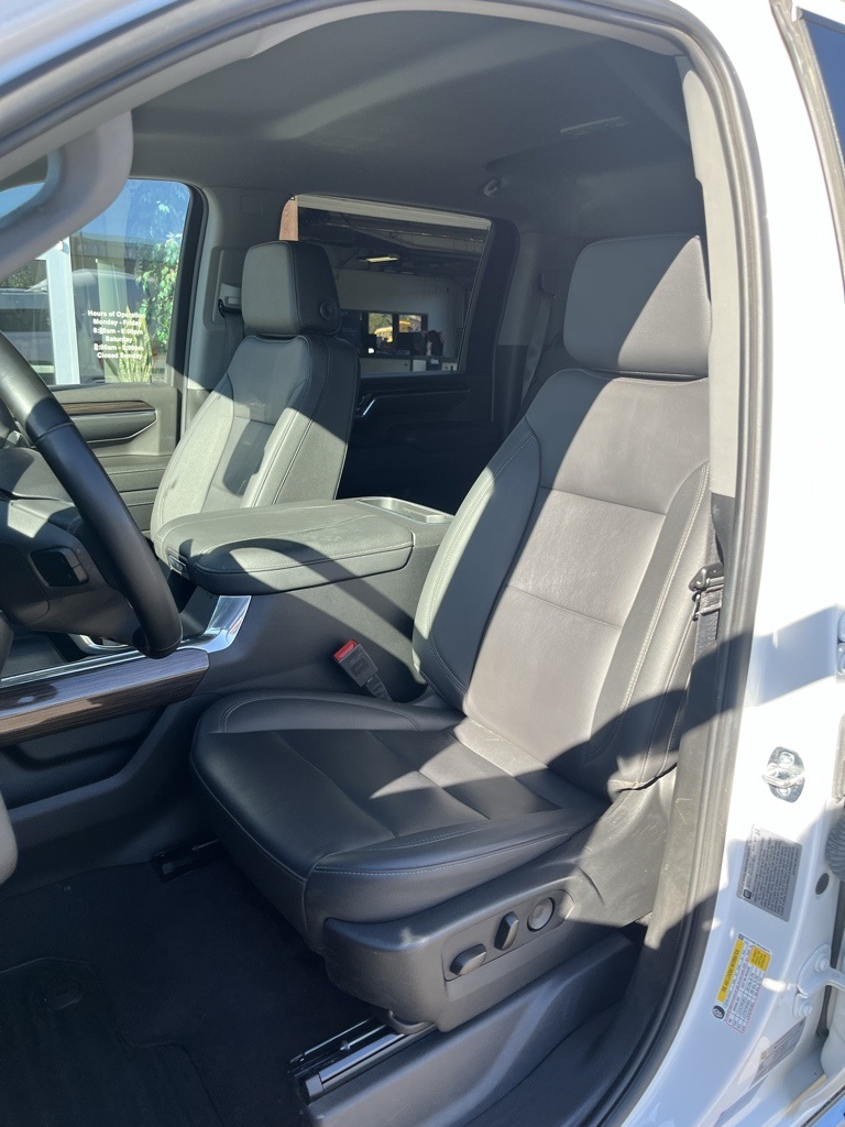 2024 Chevrolet Silverado 2500HD LT photo 11