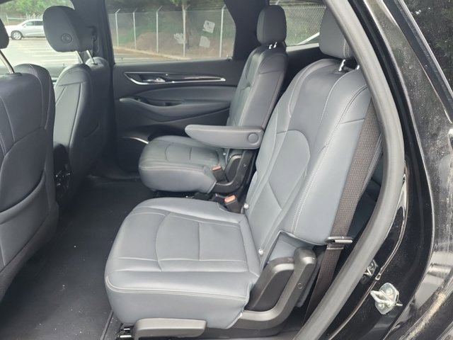 2022 Buick Enclave Essence photo 6