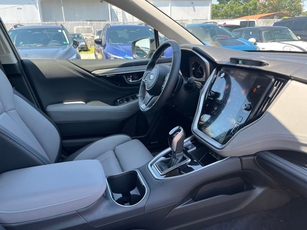 2025 Subaru Outback Limited photo 33