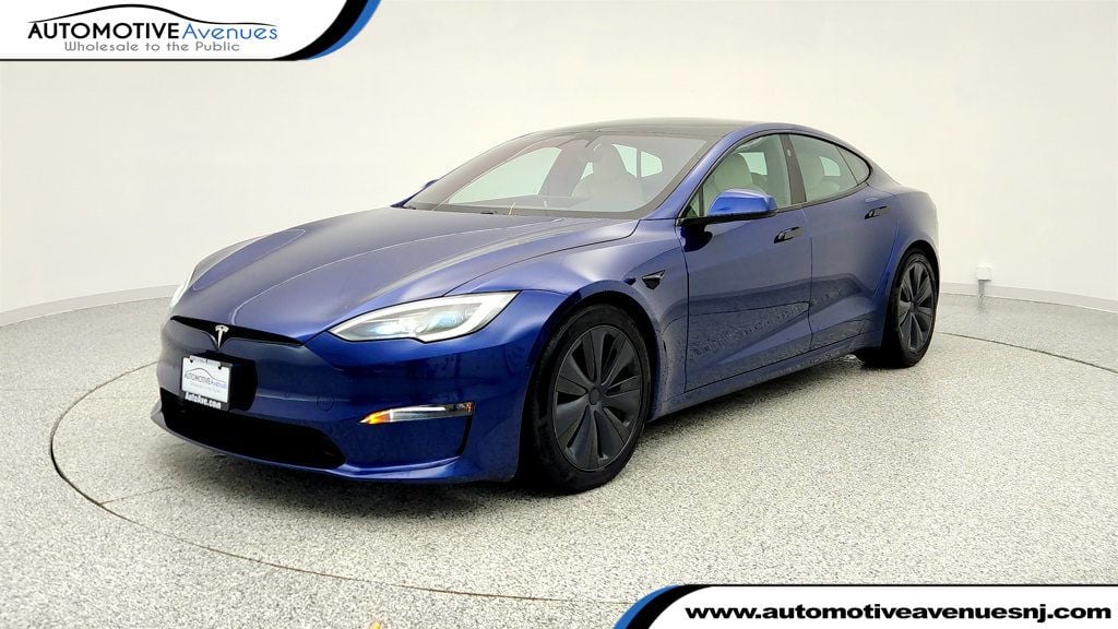 2022 Tesla Model S's photo