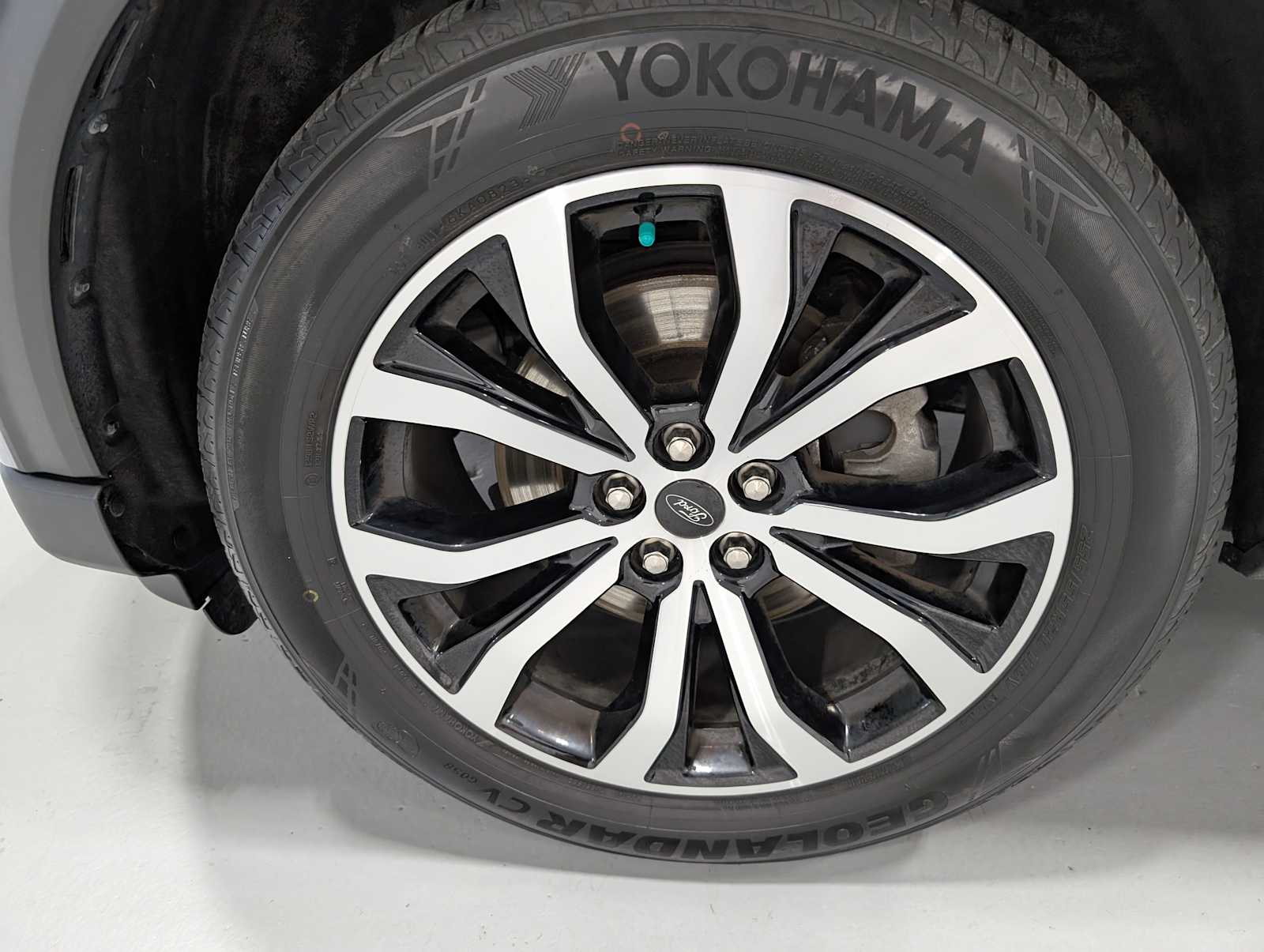 2022 Ford Explorer ST-Line photo 3