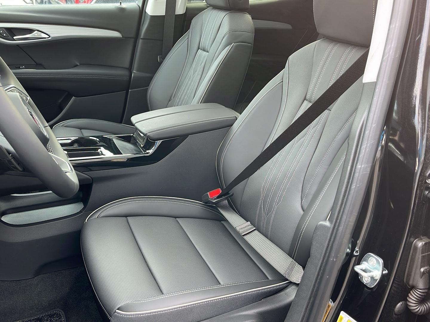 2025 Buick Envision Avenir photo 10