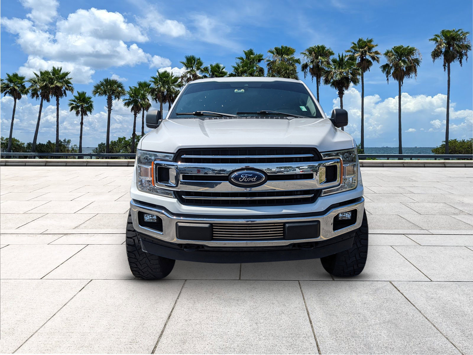 2020 Ford F-150 XLT photo 3