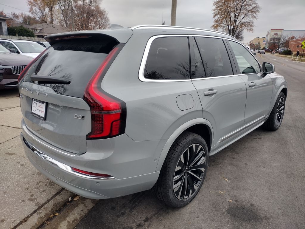 2026 VOLVO XC90 - Image 8