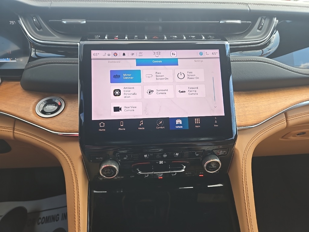 2024 Jeep Grand Cherokee Summit photo 18
