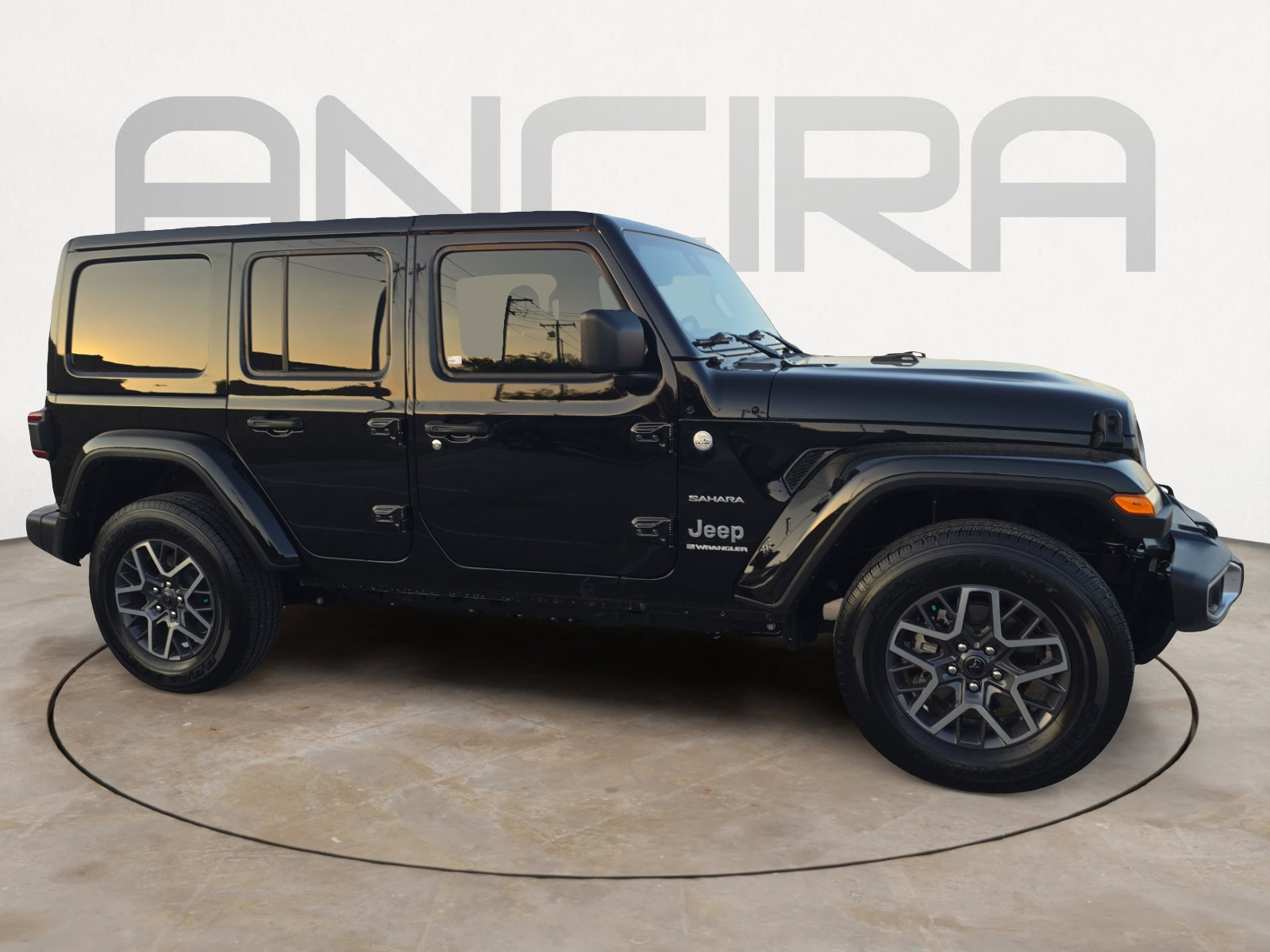 2024 Jeep Wrangler Sahara photo 4