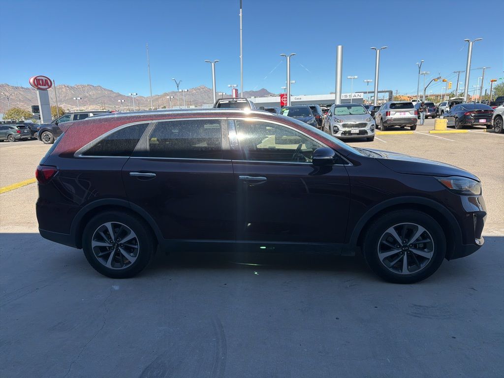 2019 Kia Sorento EX photo 2
