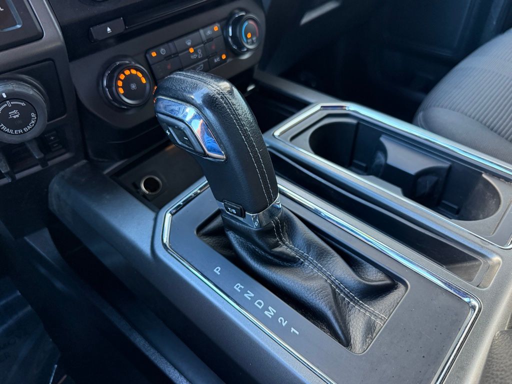 2016 Ford F-150 XLT photo 29