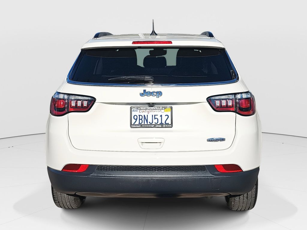 2021 Jeep Compass Latitude photo 4