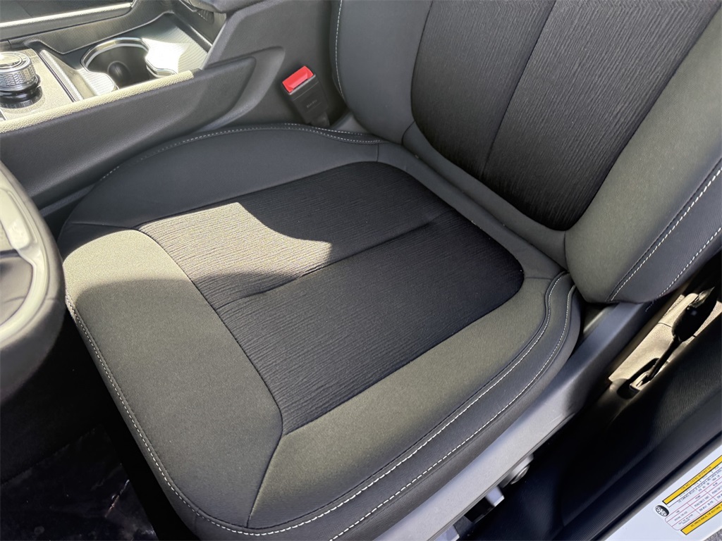 2025 Jeep Grand Cherokee Laredo photo 14