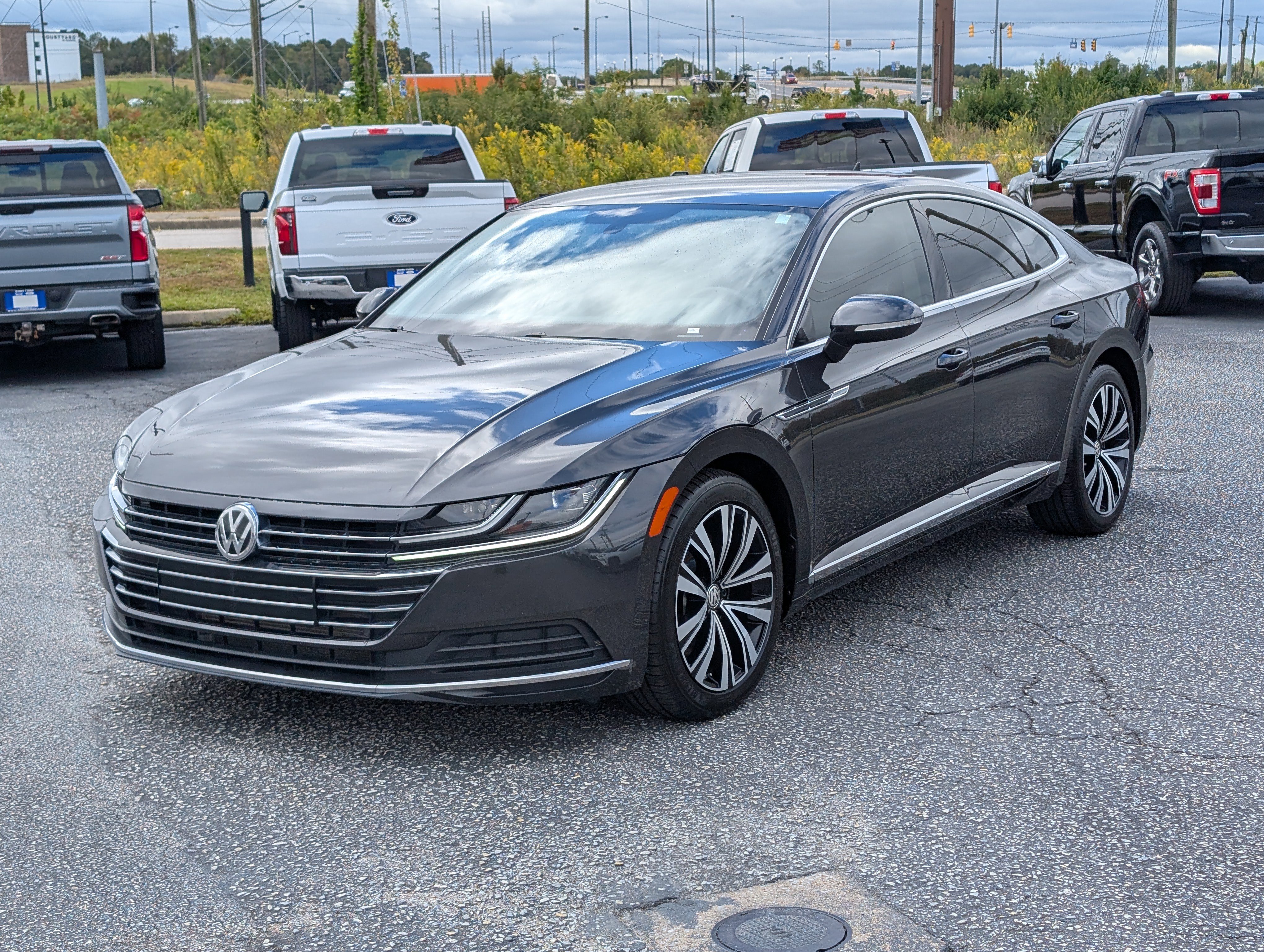 Used 2019 Volkswagen Arteon SE with VIN WVWAR7AN8KE031435 for sale in Auburn, AL