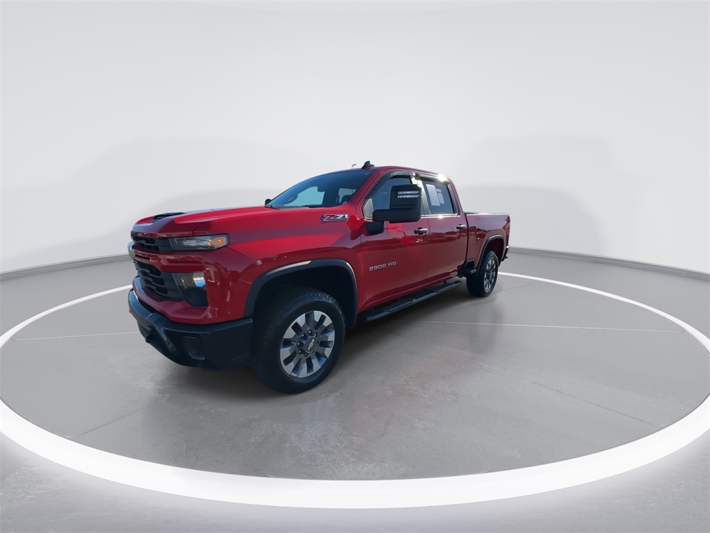 2024 Chevrolet Silverado 2500HD Custom photo 4