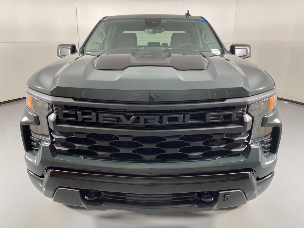 2026 Chevrolet Silverado 1500 Custom Trail Boss photo 3