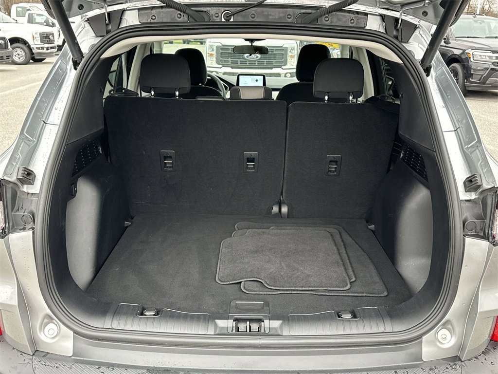 2022 Ford Escape SE photo 28